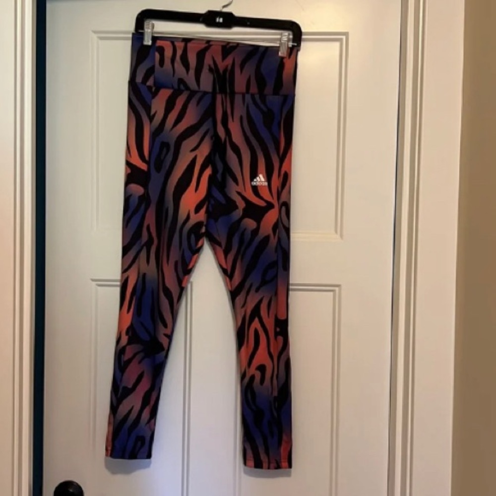 Adidas leggings